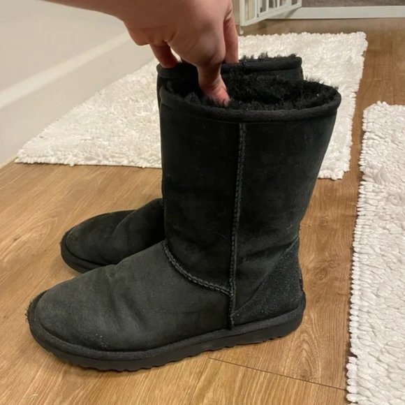 ugg Womens Classic Short II Boots - Picture 4 of 8